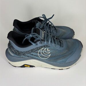 Topo Athletic Ultraventure 4 Women's Size 8.5 Stone/Grey Trail Running Shoes